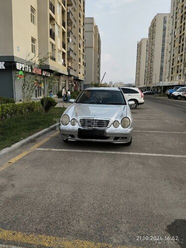 Mercedes E 240 1999, 370,000 km - 2.4 л - Bakı