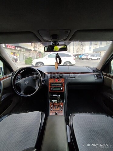 Mercedes E 240 1999, 370,000 km - 2.4 л - Bakı