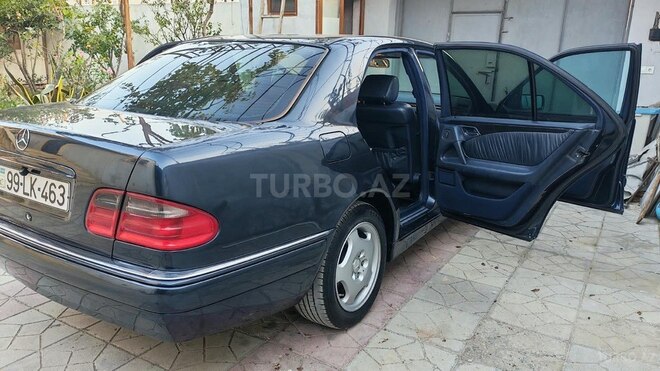 Mercedes E 240 1998, 365,000 km - 2.4 l - Bakı