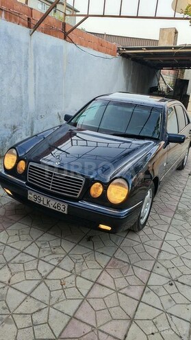 Mercedes E 240 1998, 365,000 km - 2.4 l - Bakı