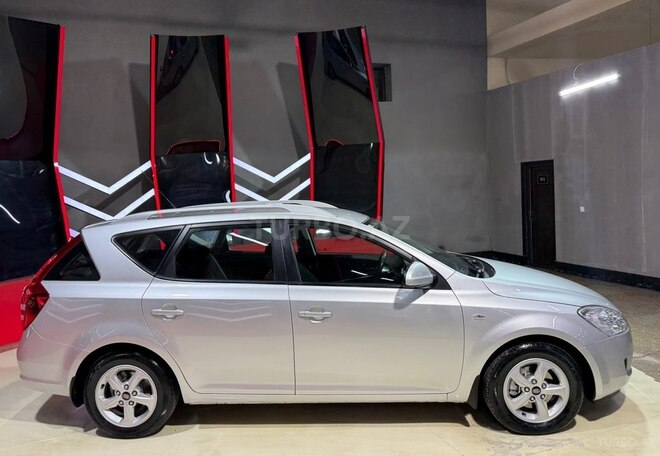 Kia  2008, 288,555 km - 1.6 l - Sumqayıt