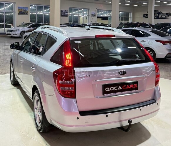 Kia  2008, 288,555 km - 1.6 l - Sumqayıt