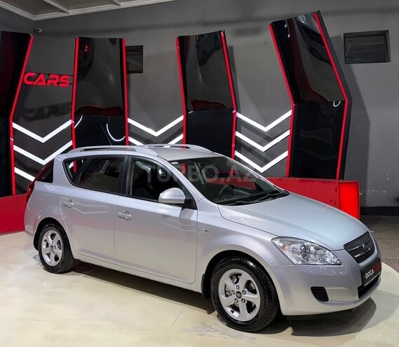 Kia  2008, 288,555 km - 1.6 l - Sumqayıt