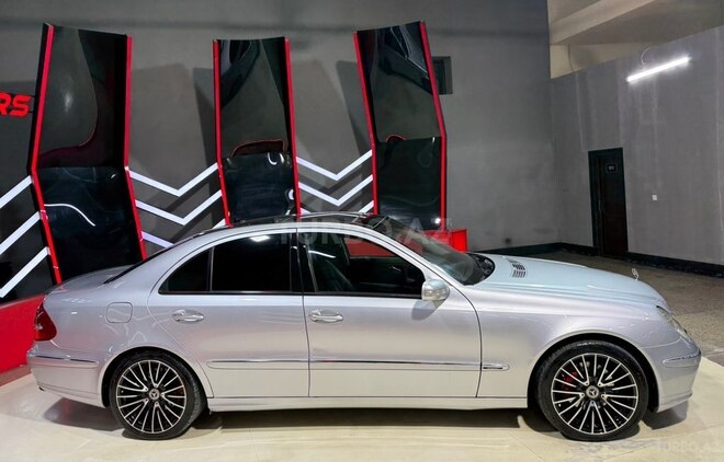 Mercedes E 220 2002, 270,000 km - 2.2 l - Sumqayıt