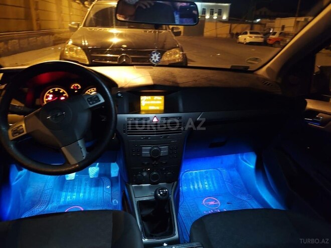 Opel Astra 2005, 315,000 km - 1.4 l - Bakı