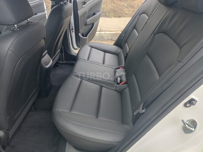 Hyundai Avante 2017, 181,000 km - 1.6 л - Bakı