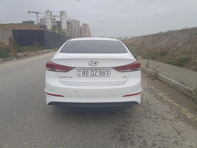 Hyundai Avante 2017, 181,000 km - 1.6 л - Bakı