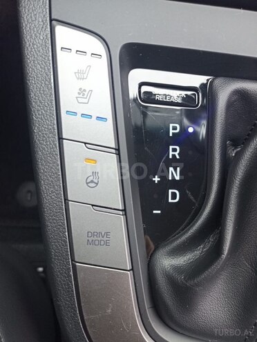 Hyundai Avante 2017, 181,000 km - 1.6 л - Bakı