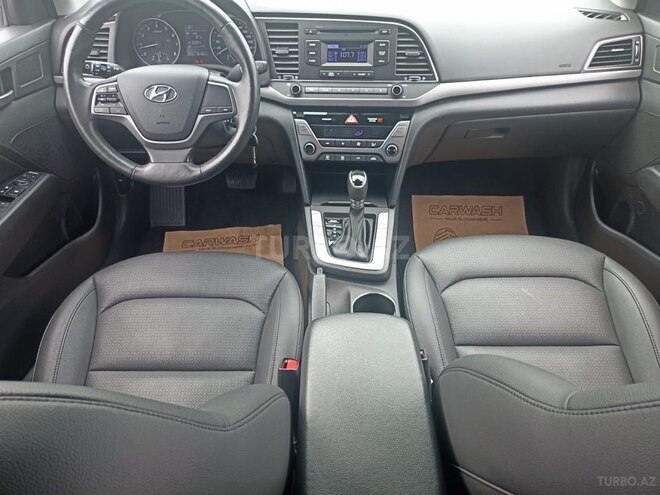 Hyundai Avante 2017, 181,000 km - 1.6 л - Bakı