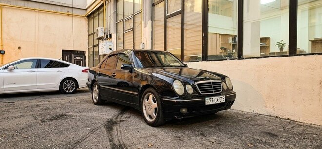 Mercedes E 240 2000, 304,444 km - 2.4 l - Bakı