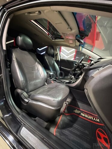 Hyundai Elantra 2014, 302,557 km - 1.8 л - Sumqayıt
