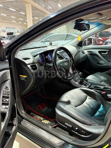 Hyundai Elantra 2014, 302,557 km - 1.8 л - Sumqayıt