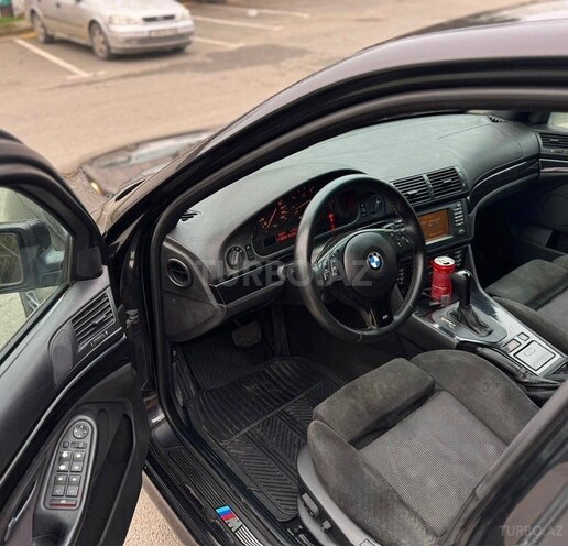 BMW 525 2002, 300,000 km - 2.5 l - Sumqayıt