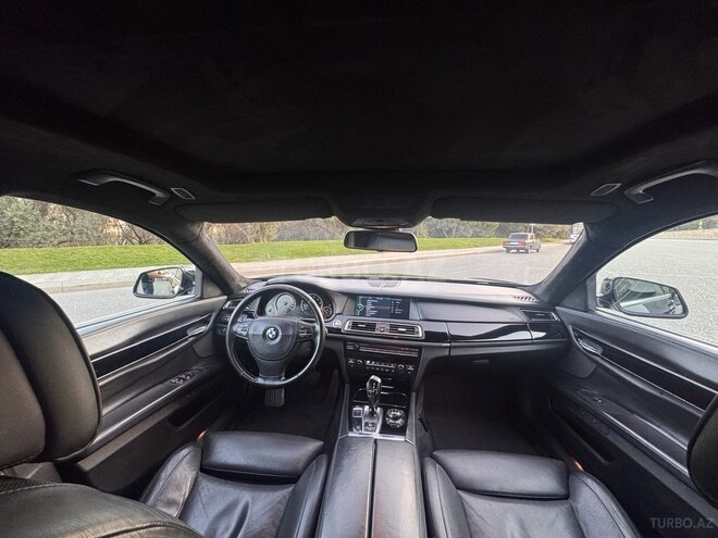 BMW 750 2011, 232,000 km - 4.4 л - Bakı