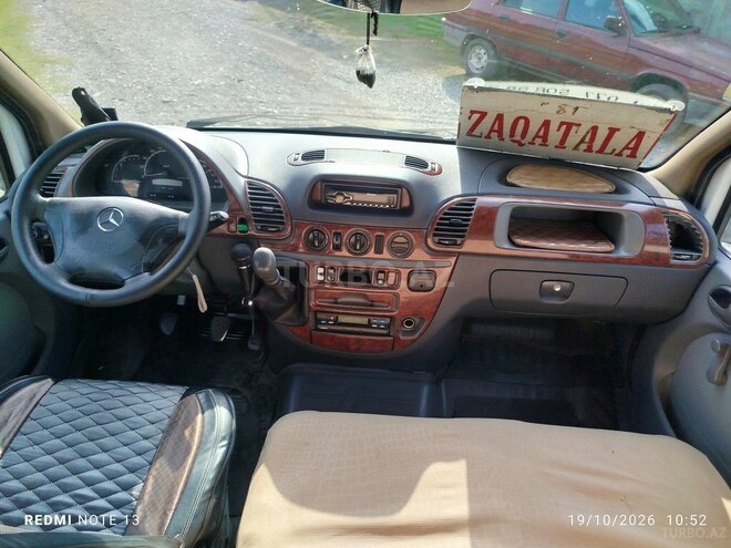 Mercedes Sprinter 313 2002, 421,904 km - 2.2 l - Zaqatala