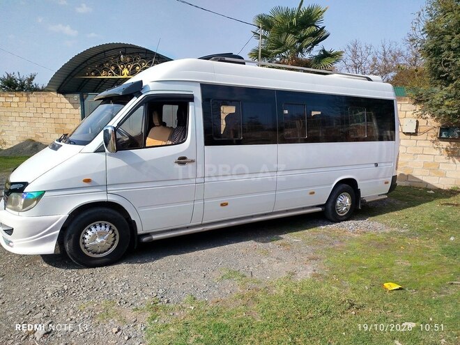 Mercedes Sprinter 313 2002, 421,904 km - 2.2 l - Zaqatala