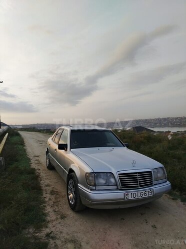 Mercedes E 220 1994, 589,476 km - 2.2 l - Bakı