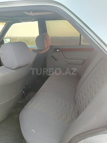 Mercedes E 220 1994, 589,476 km - 2.2 l - Bakı