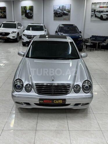 Mercedes E 240 2000, 241,000 km - 2.4 l - Sumqayıt