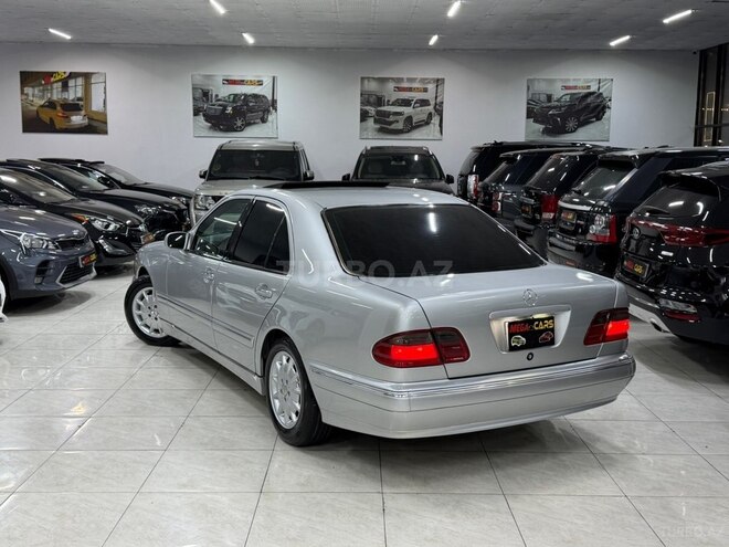 Mercedes E 240 2000, 241,000 km - 2.4 l - Sumqayıt