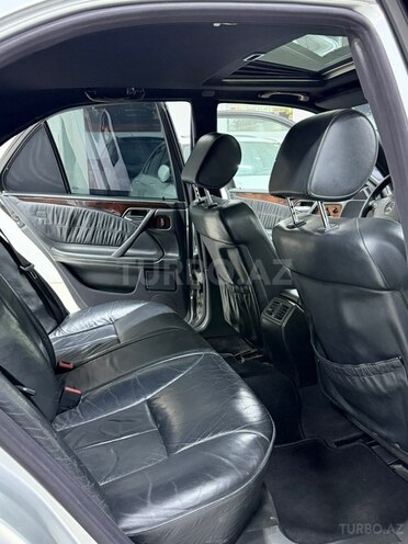 Mercedes E 240 2000, 241,000 km - 2.4 l - Sumqayıt