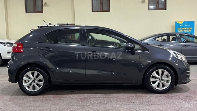 Kia Rio 2015, 30,000 km - 1.4 l - Sumqayıt