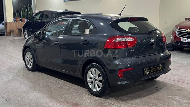 Kia Rio 2015, 30,000 km - 1.4 l - Sumqayıt
