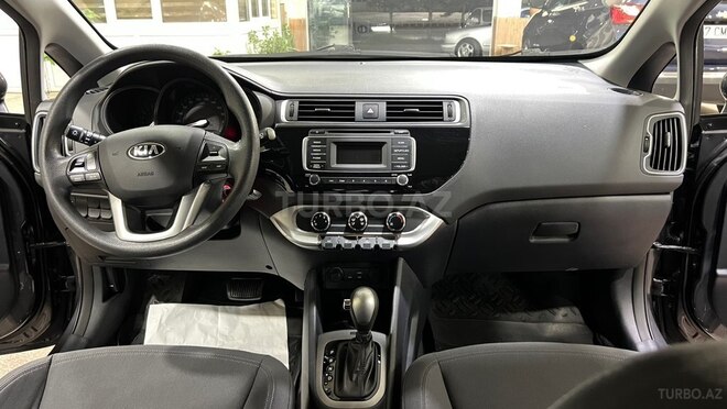 Kia Rio 2015, 30,000 km - 1.4 l - Sumqayıt