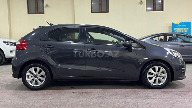 Kia Rio 2015, 30,000 km - 1.4 l - Sumqayıt