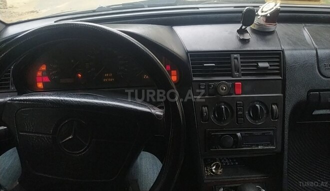 Mercedes C 200 1994, 97,600 km - 2.0 l - Şamaxı