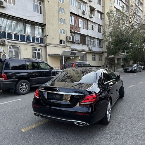 Mercedes E 300 2018, 129,000 km - 2.0 л - Bakı