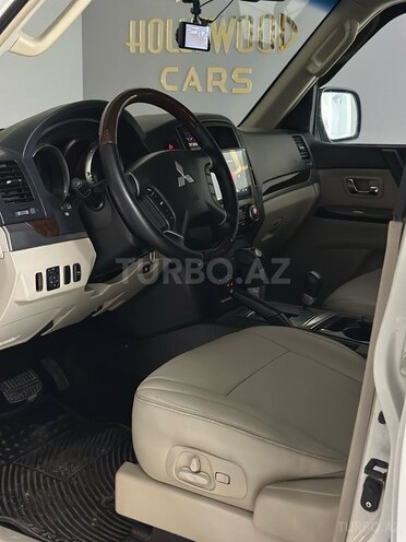 Mitsubishi Pajero 2008, 211,000 km - 3.0 l - Bakı
