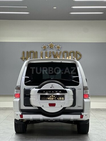 Mitsubishi Pajero 2008, 211,000 km - 3.0 l - Bakı
