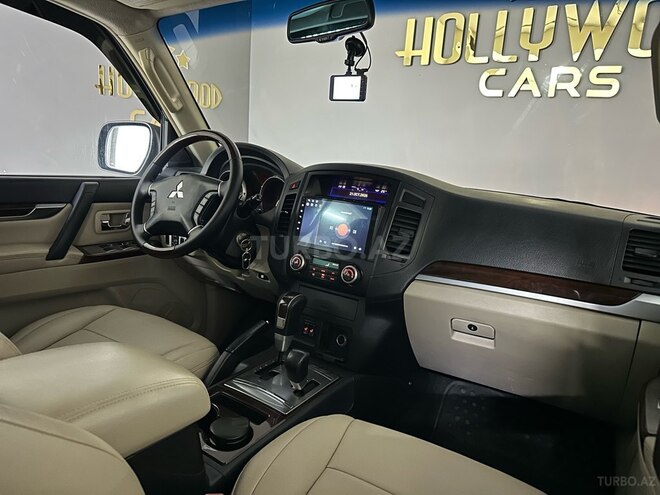 Mitsubishi Pajero 2008, 211,000 km - 3.0 l - Bakı
