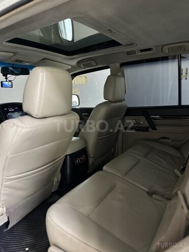 Mitsubishi Pajero 2008, 211,000 km - 3.0 l - Bakı