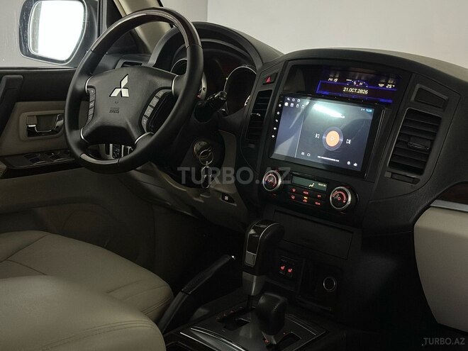 Mitsubishi Pajero 2008, 211,000 km - 3.0 l - Bakı