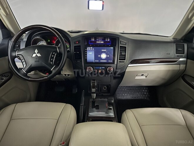 Mitsubishi Pajero 2008, 211,000 km - 3.0 l - Bakı