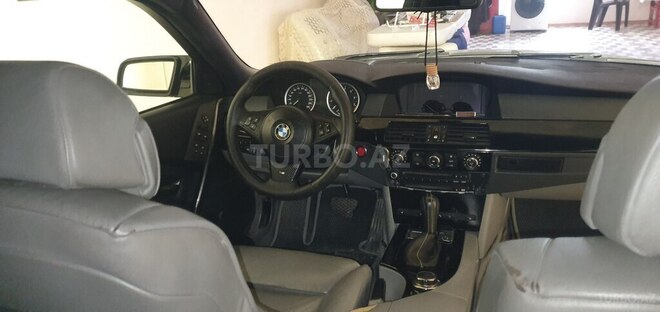 BMW 525 2006, 328,500 km - 3.0 l - Qazax
