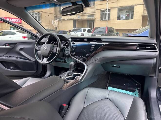 Toyota Camry 2018, 128,700 km - 2.5 l - Bakı
