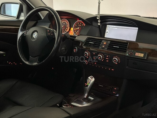 BMW 525 2009, 160,000 km - 2.5 l - Bakı