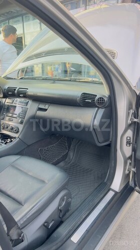 Mercedes C 230 2006, 177,000 km - 2.5 л - Bakı