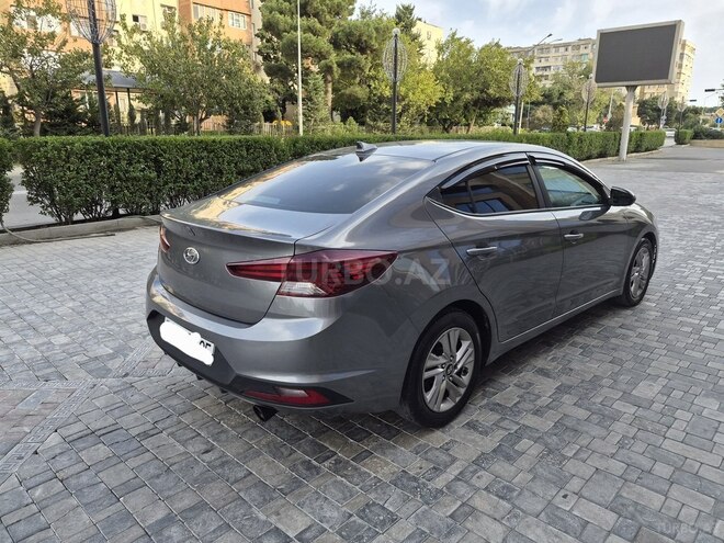 Hyundai Elantra 2018, 114,000 km - 2.0 л - Bakı