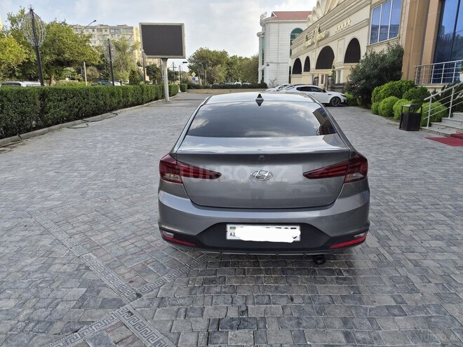 Hyundai Elantra 2018, 114,000 km - 2.0 л - Bakı
