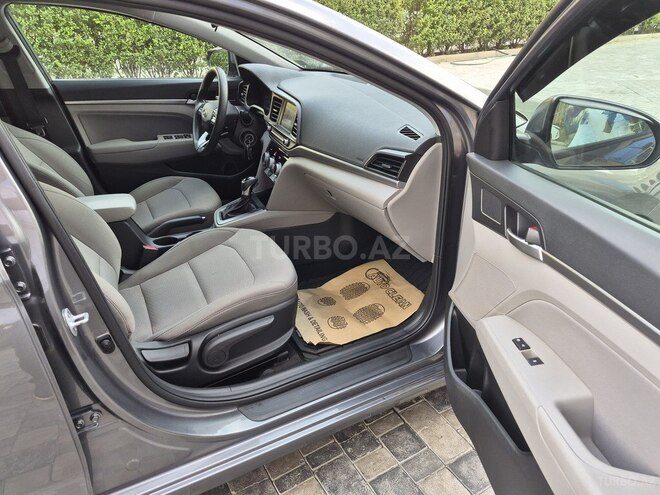 Hyundai Elantra 2018, 114,000 km - 2.0 л - Bakı