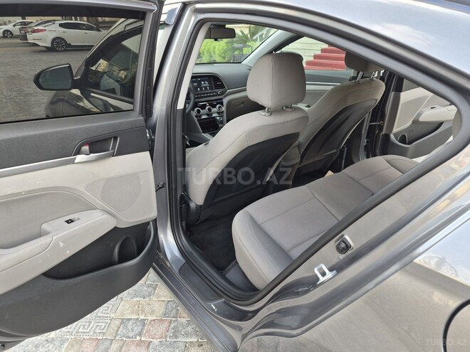 Hyundai Elantra 2018, 114,000 km - 2.0 л - Bakı