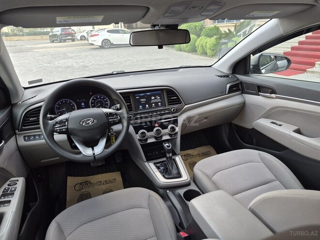 Hyundai Elantra 2018, 114,000 km - 2.0 л - Bakı