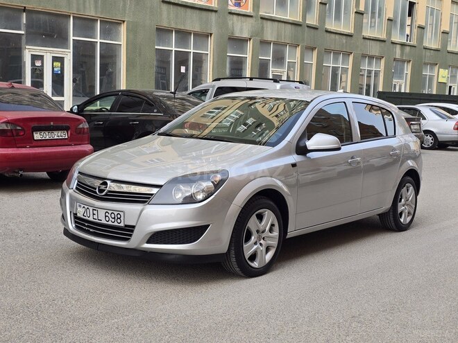 Opel Astra 2010, 272,000 km - 1.4 l - Bakı