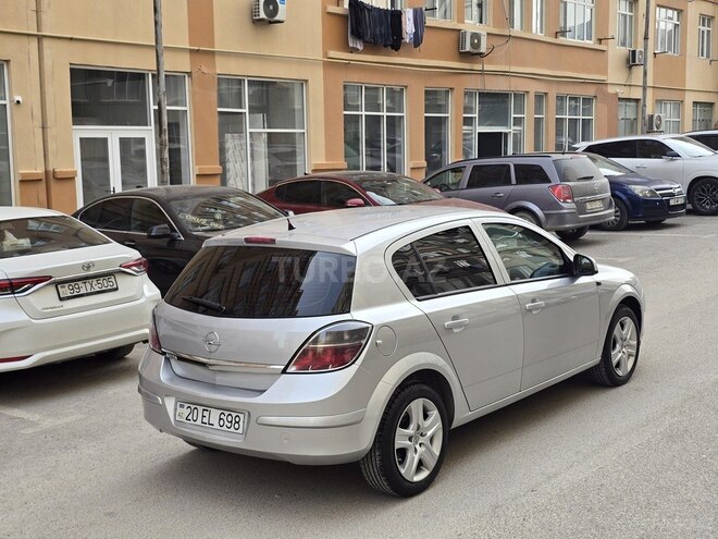 Opel Astra 2010, 272,000 km - 1.4 l - Bakı
