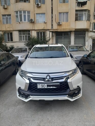 Mitsubishi  2018, 59,855 km - 3.0 l - Bakı