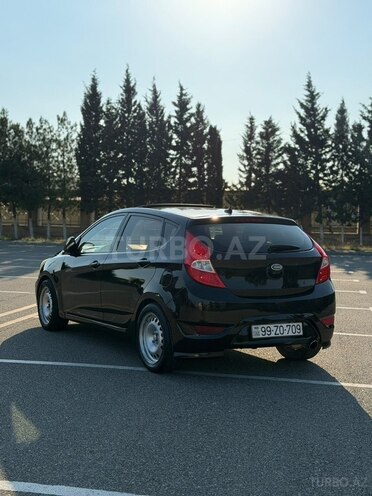 Hyundai Accent 2013, 240,000 km - 1.6 l - Bakı